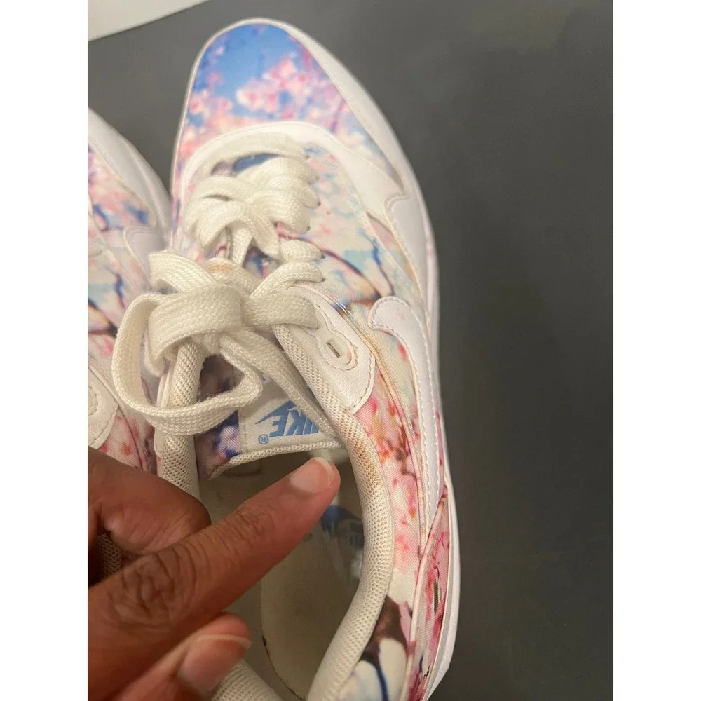 Nike Air Max 1 Sneakers Womens 9.5 White Pink Cherry Blossom Good Floral Print
